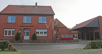 von_poll_real_estate_property_23399047-4_image_0