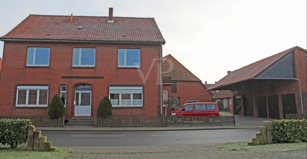Resthof mit großem Zweifamilienhaus in Top-Zustand - viele Möglichkeiten