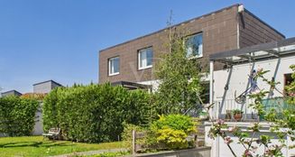 von_poll_real_estate_property_25399073-1_image_0