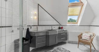 von_poll_real_estate_property_25053136_image_9