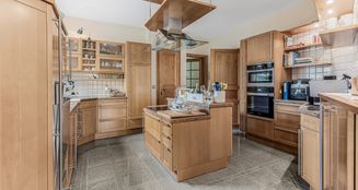 von_poll_real_estate_property_25053136_image_4
