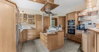 von_poll_real_estate_property_25053136_image_5