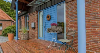 von_poll_real_estate_property_25053136_image_1