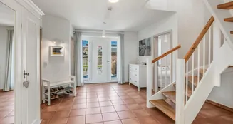 von_poll_real_estate_property_25053051_image_2