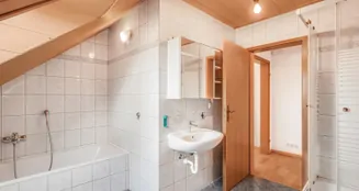 von_poll_real_estate_property_25053037_image_5