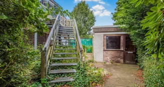 von_poll_real_estate_property_25053037_image_1