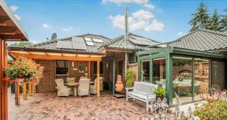 von_poll_real_estate_property_25053094_image_0