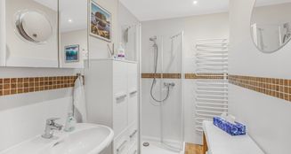 von_poll_real_estate_property_25053094_image_2