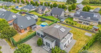 von_poll_real_estate_property_25053122_image_1