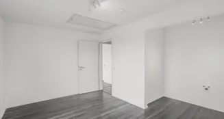 von_poll_real_estate_property_25053122_image_7