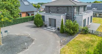 von_poll_real_estate_property_25053122_image_0