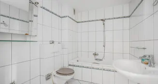 von_poll_real_estate_property_25053132_image_2