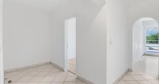 von_poll_real_estate_property_25053132_image_1