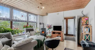 von_poll_real_estate_property_25053152_image_8