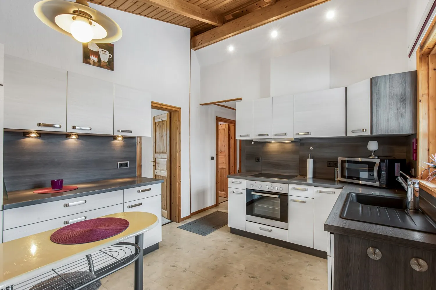 Einliegerwohnung: Küche