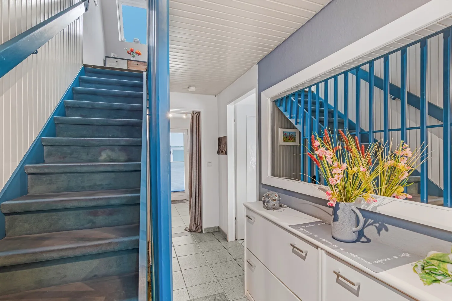 Durchdacht saniert, naturnah gelegen - Doppelhaushälfte mit pflegeleichtem Grundstück am Wellsee