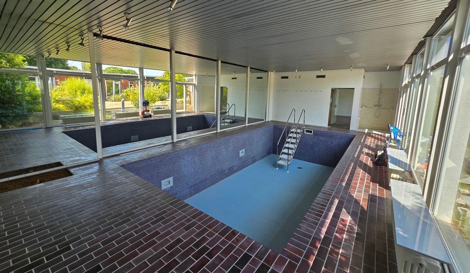 Schwimmhalle
