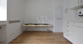 von_poll_real_estate_property_25123015_image_7