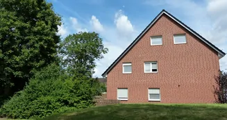 von_poll_real_estate_property_25443001_image_2