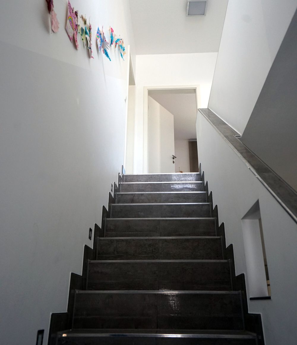 Treppe ins Obergeschoss