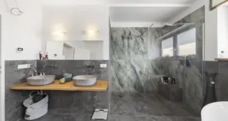 von_poll_real_estate_property_25443006_image_5