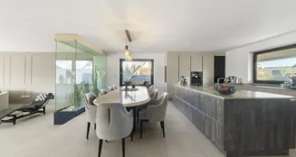 von_poll_real_estate_property_25443006_image_12