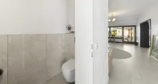 von_poll_real_estate_property_25443006_image_1