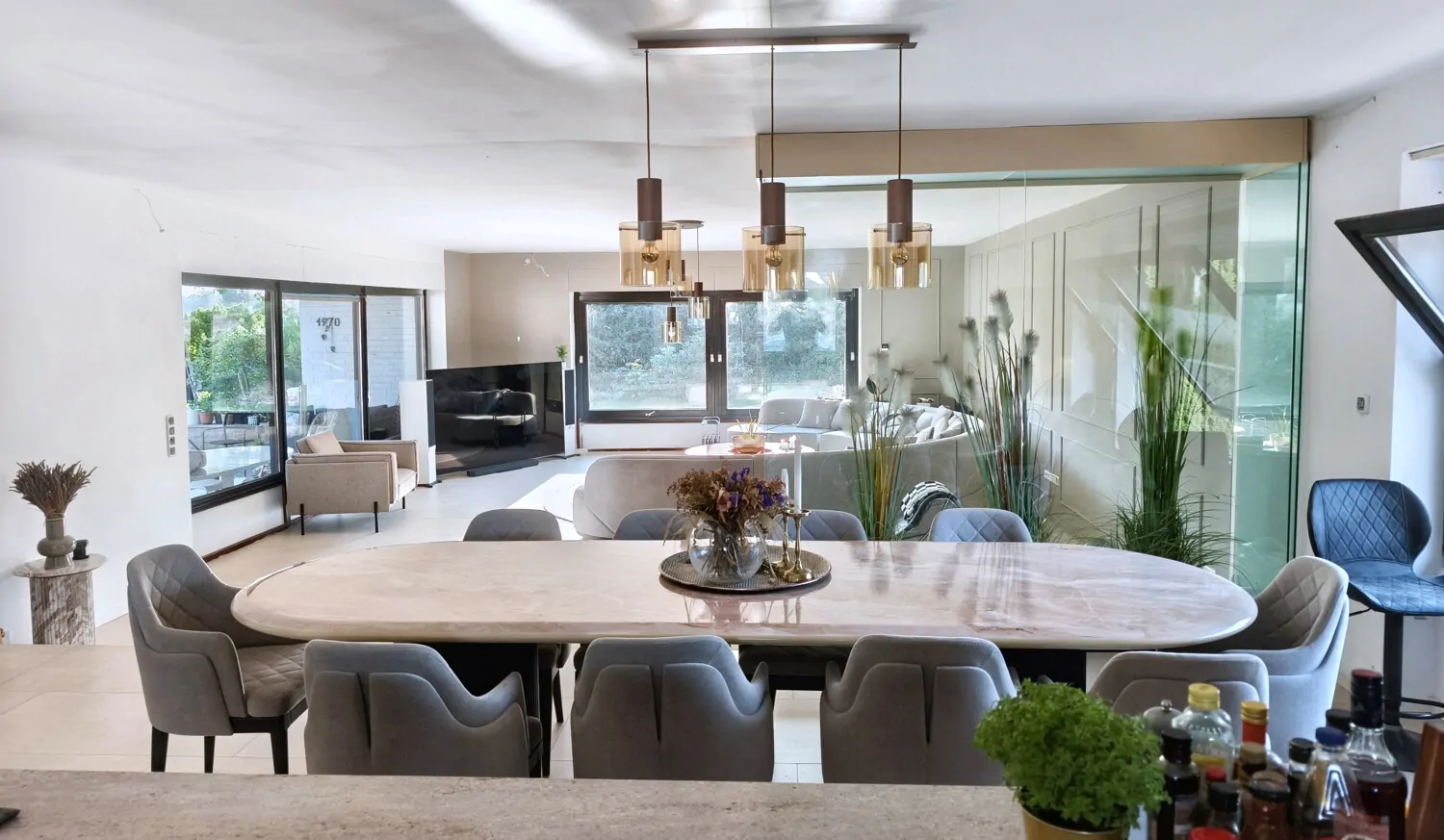 Blick auf den Esstisch