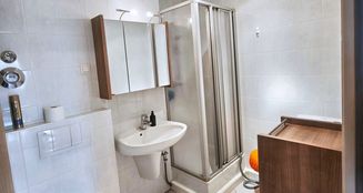 von_poll_real_estate_property_LV700_image_3