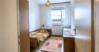 von_poll_real_estate_property_LV700_image_9