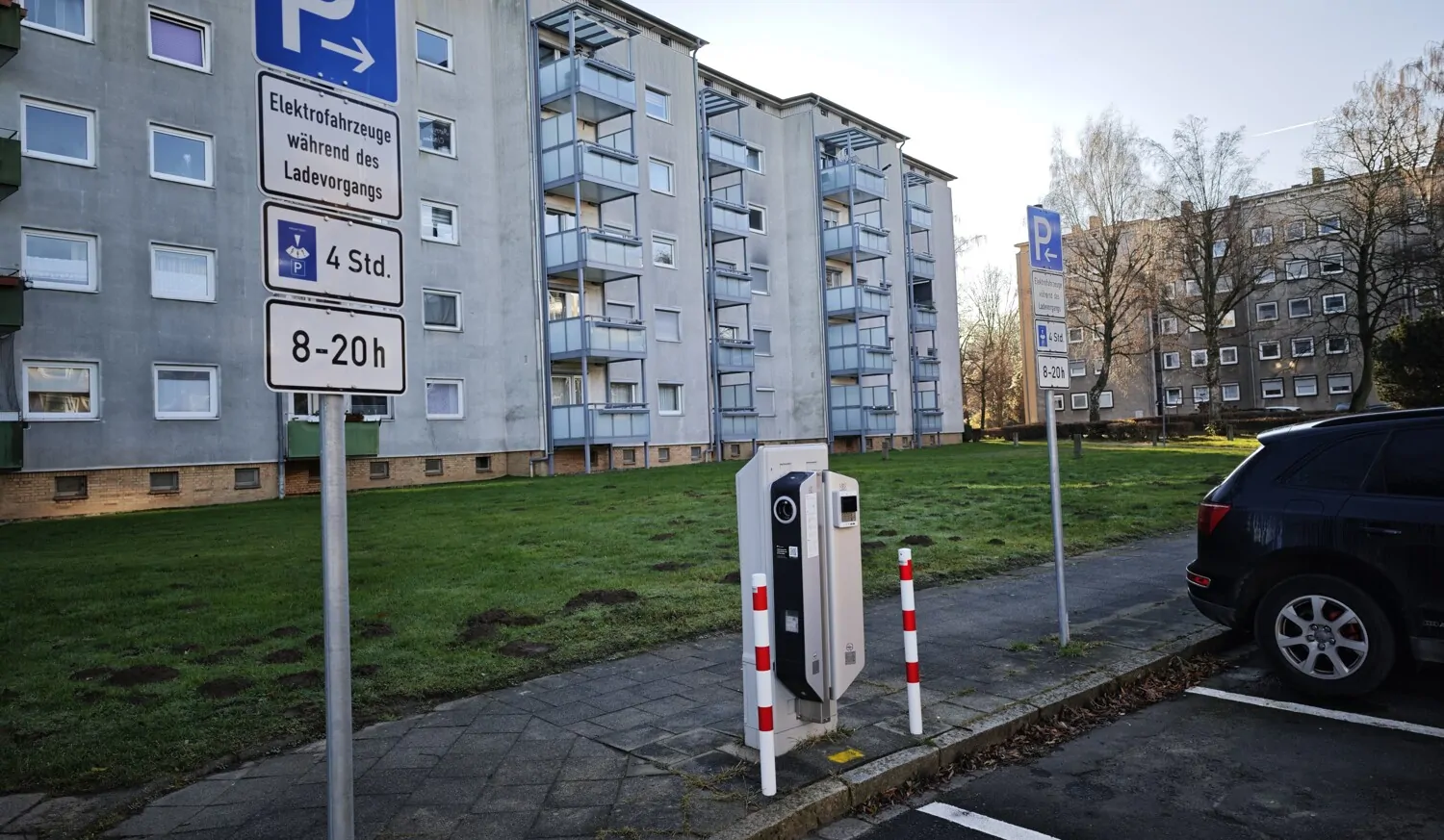 Ladesäule in Sichtweite