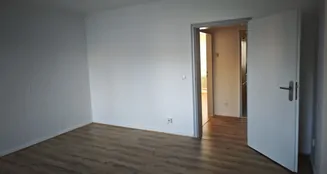 von_poll_real_estate_property_25443020_image_4