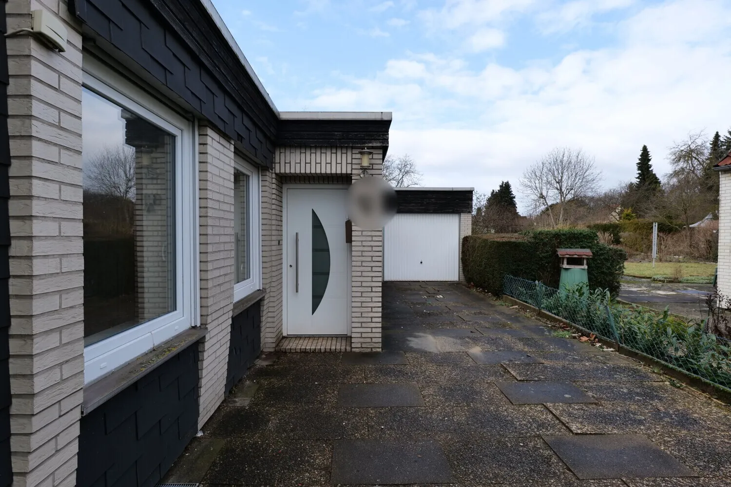 Anfragenstopp aufgrund hoher Nachfrage. Ein- bis Zweifamilienhaus mit großem Garten und Potential in bevorzugter Lage