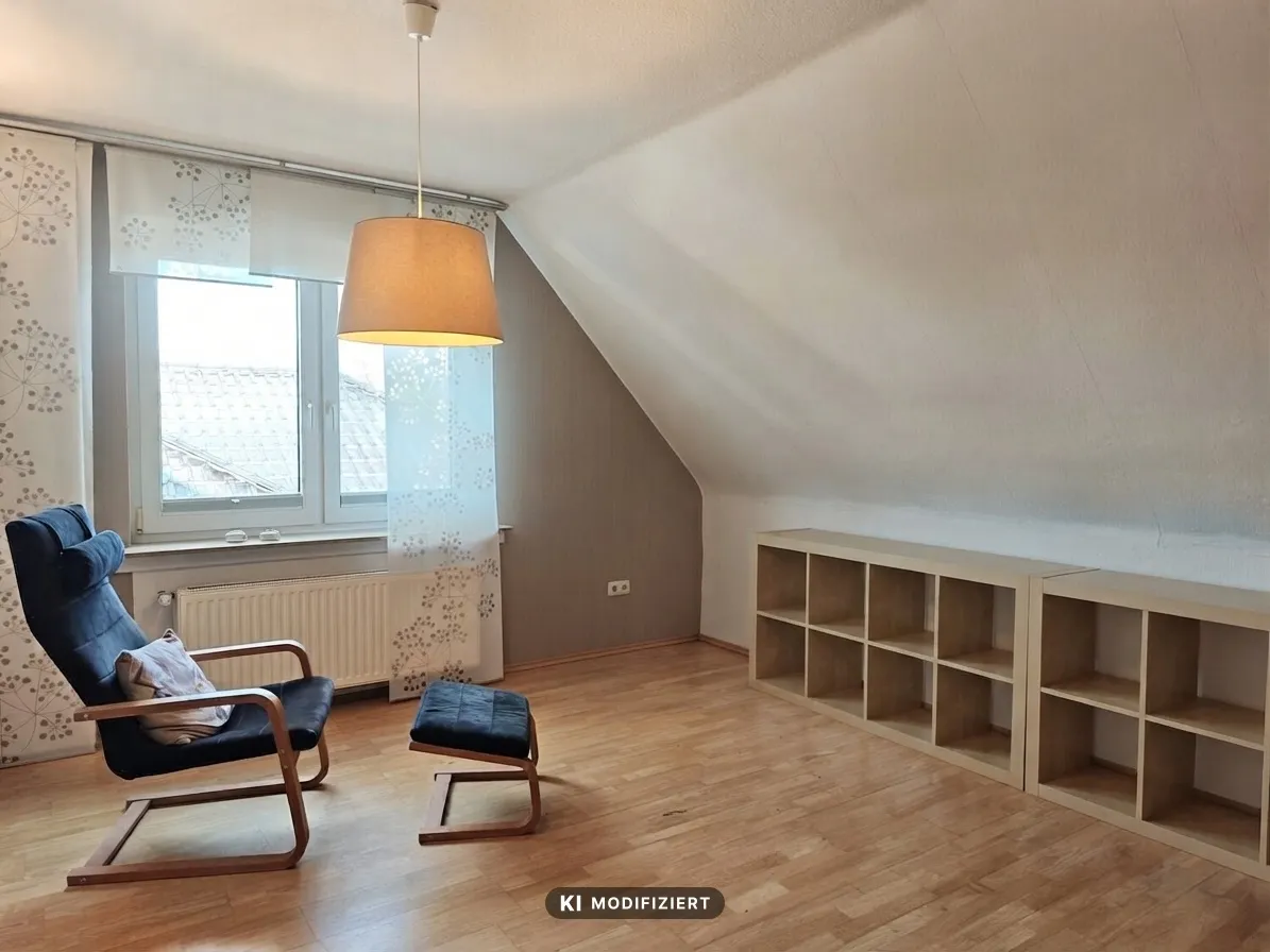 Zimmer 2 OG