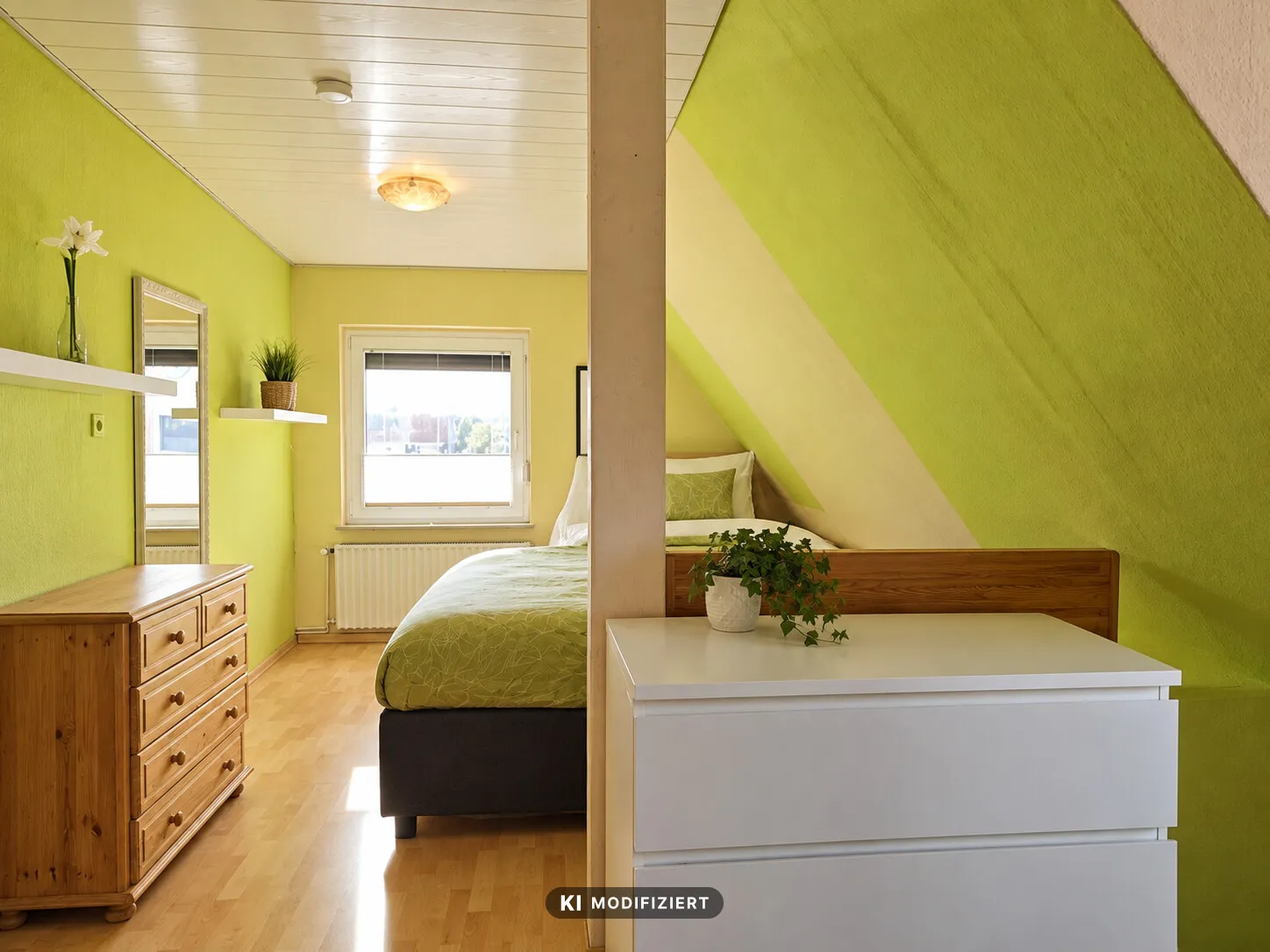 Zimmer 2 OG