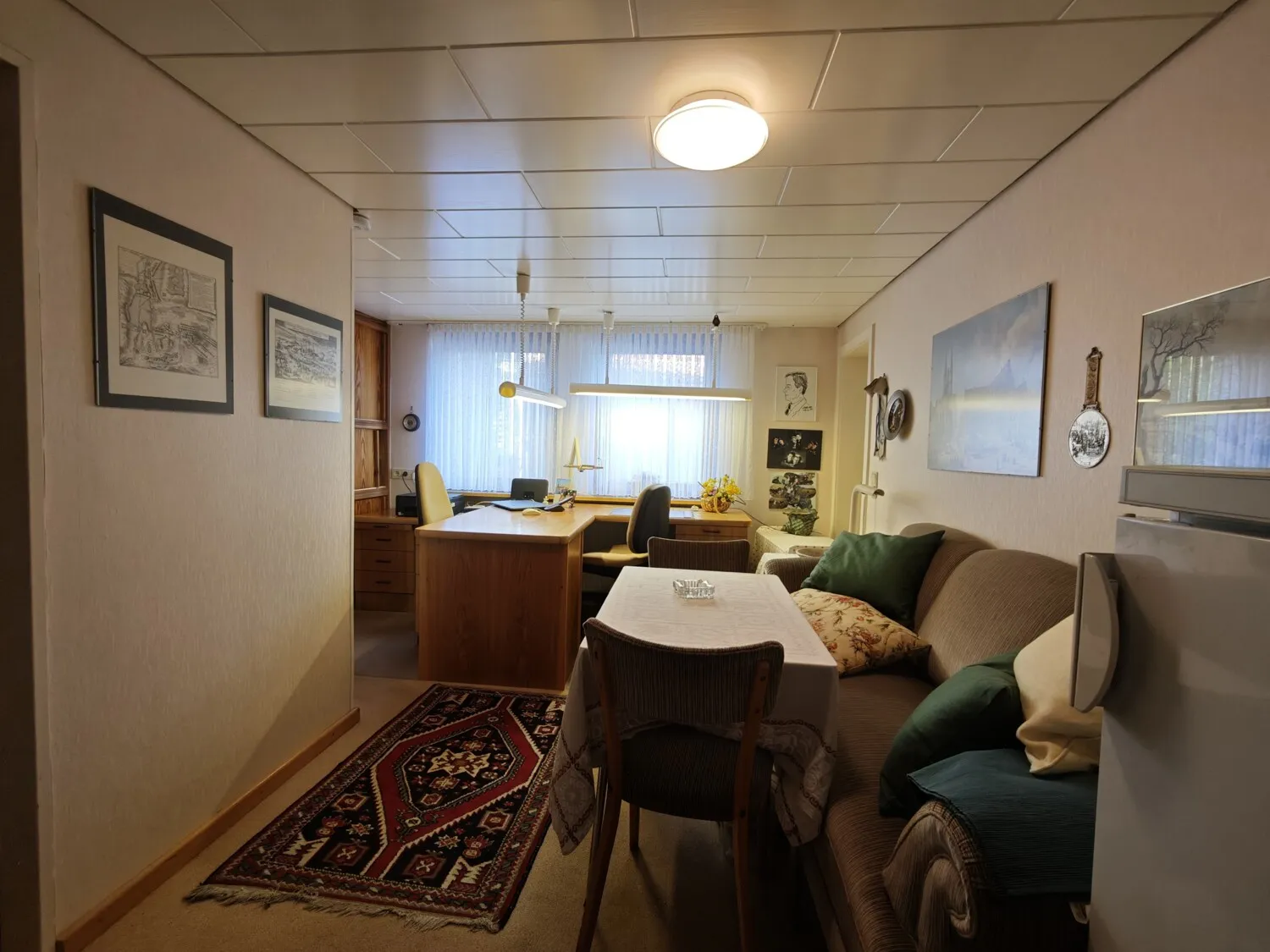 Büro EG