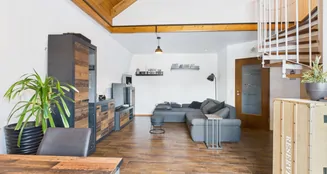 von_poll_real_estate_property_24431013A_image_2