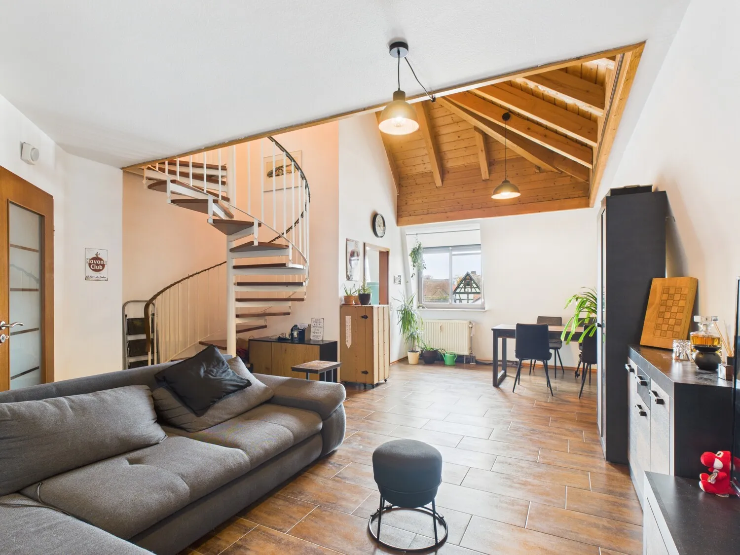 Wohn- und Essbereich