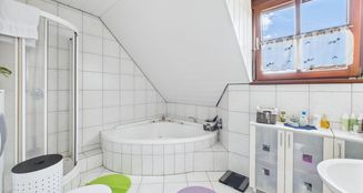 von_poll_real_estate_property_25431018_image_11