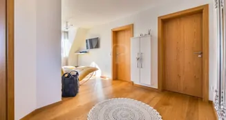 von_poll_real_estate_property_25431020_image_11