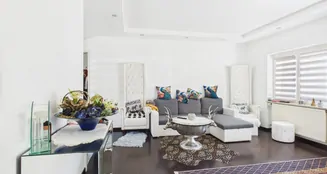 von_poll_real_estate_property_25431012_image_20