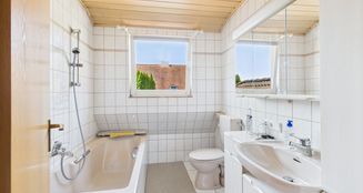 von_poll_real_estate_property_25431015_image_14