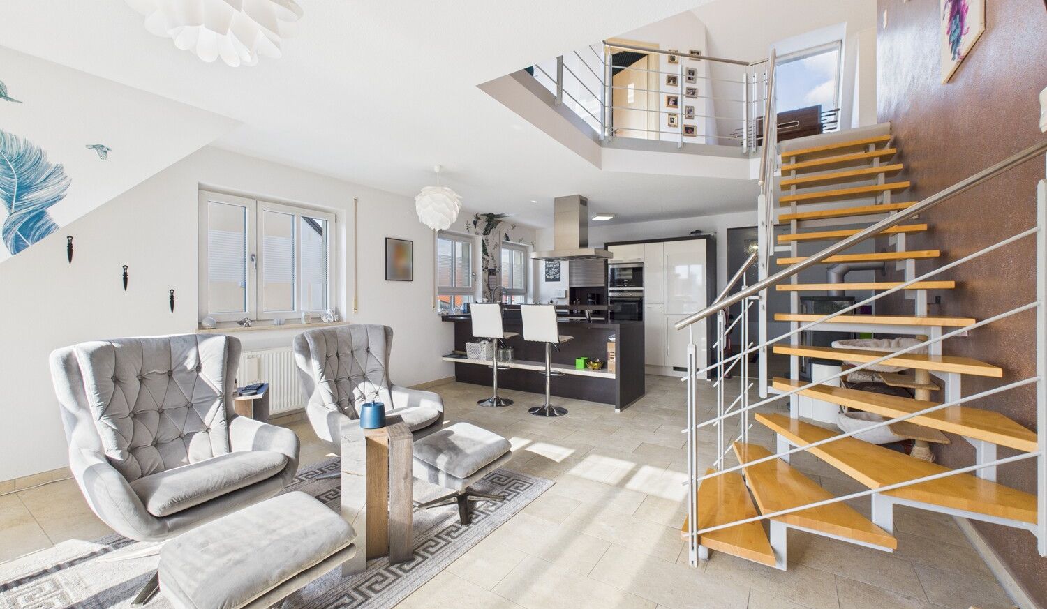 Wohnen mit Blick in die Wohnung