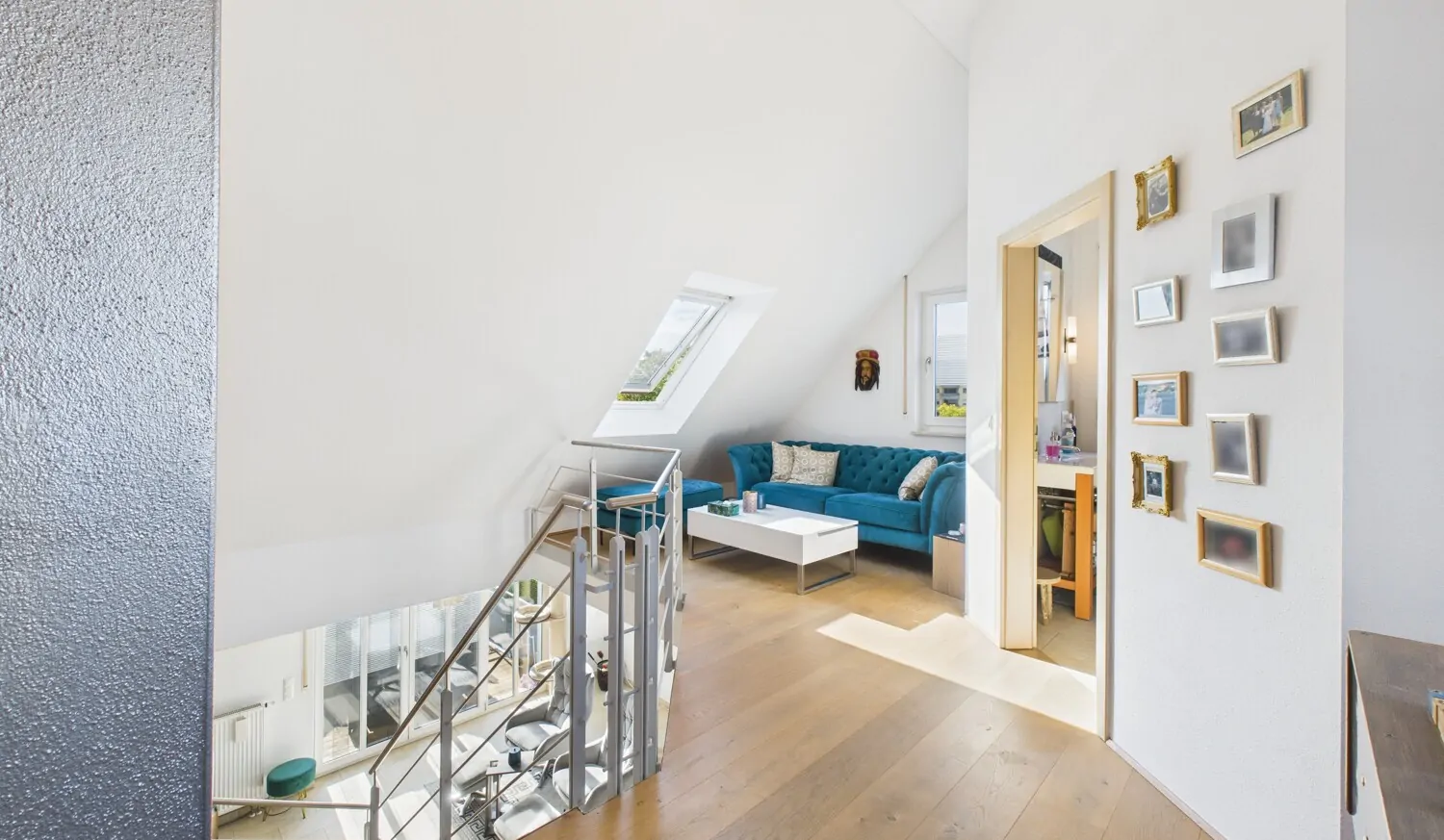 Galerie mit Sitzecke