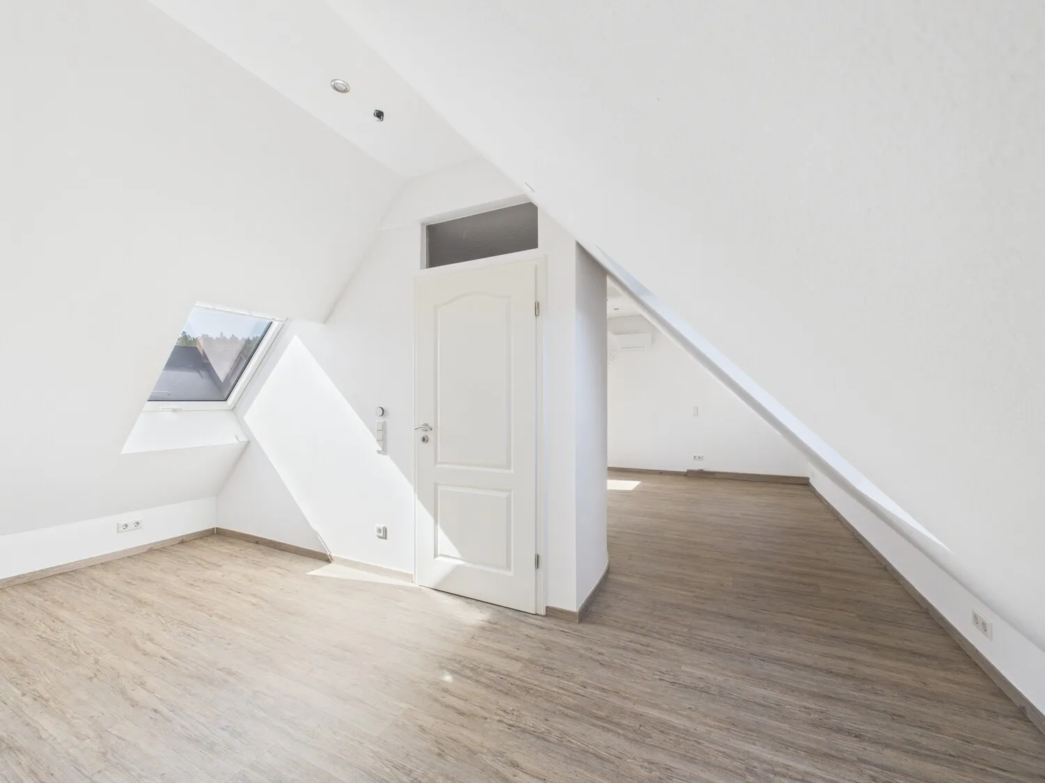 klimatisiertes Jugendzimmer im Dachgeschoss