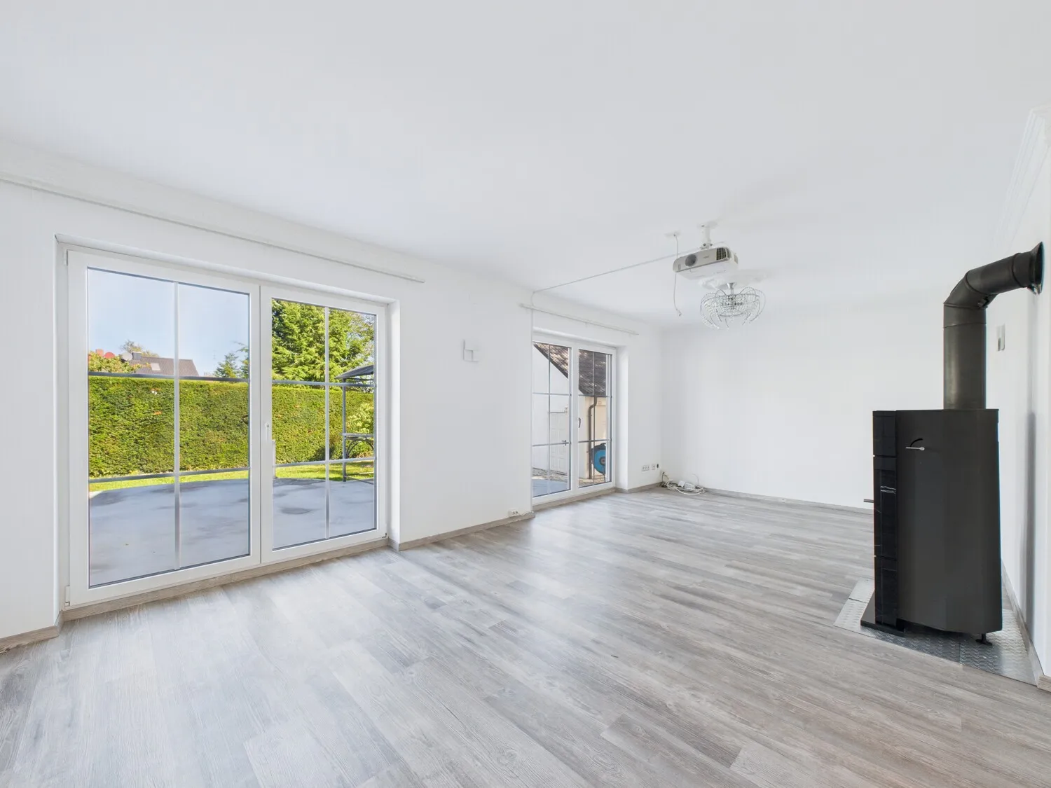 Wohnen mit Kamin und Beamer