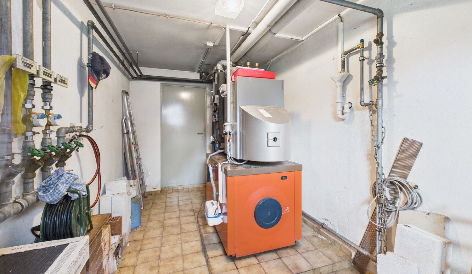 Heizungsraum im Keller