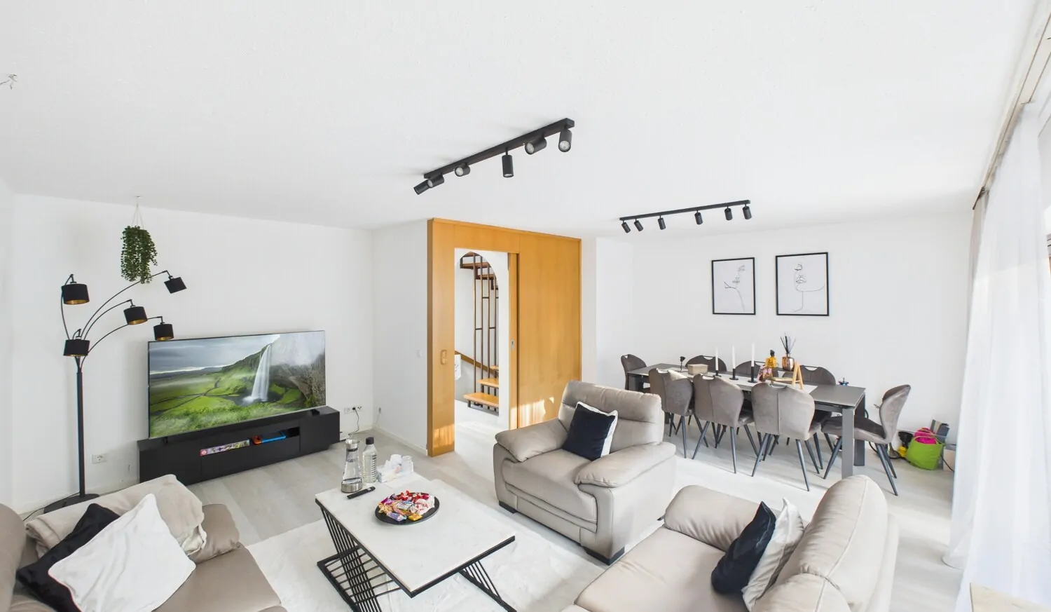 Wohn- und Esszimmer im Erdgeschoss