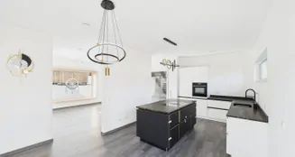 von_poll_real_estate_property_25431031_image_7