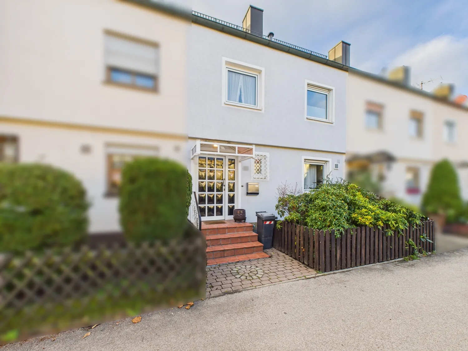 Vorderseite des Hauses